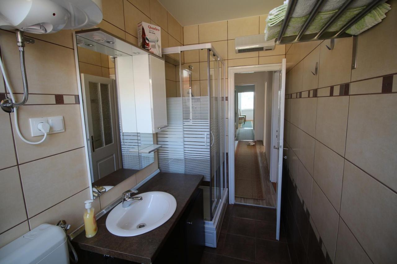 Apartment Ribica Krk Island Exterior foto
