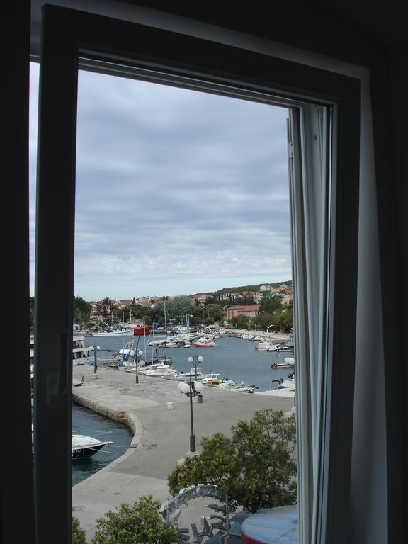 Apartment Ribica Krk Island Zimmer foto